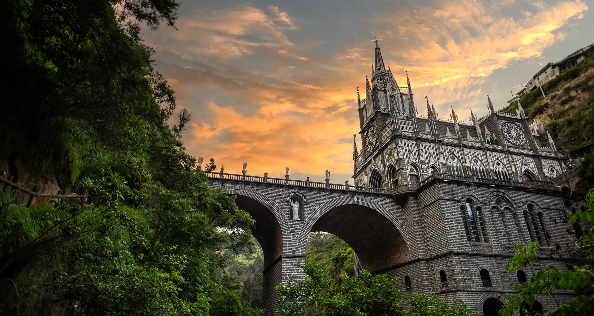 santuario de las lajas colombia